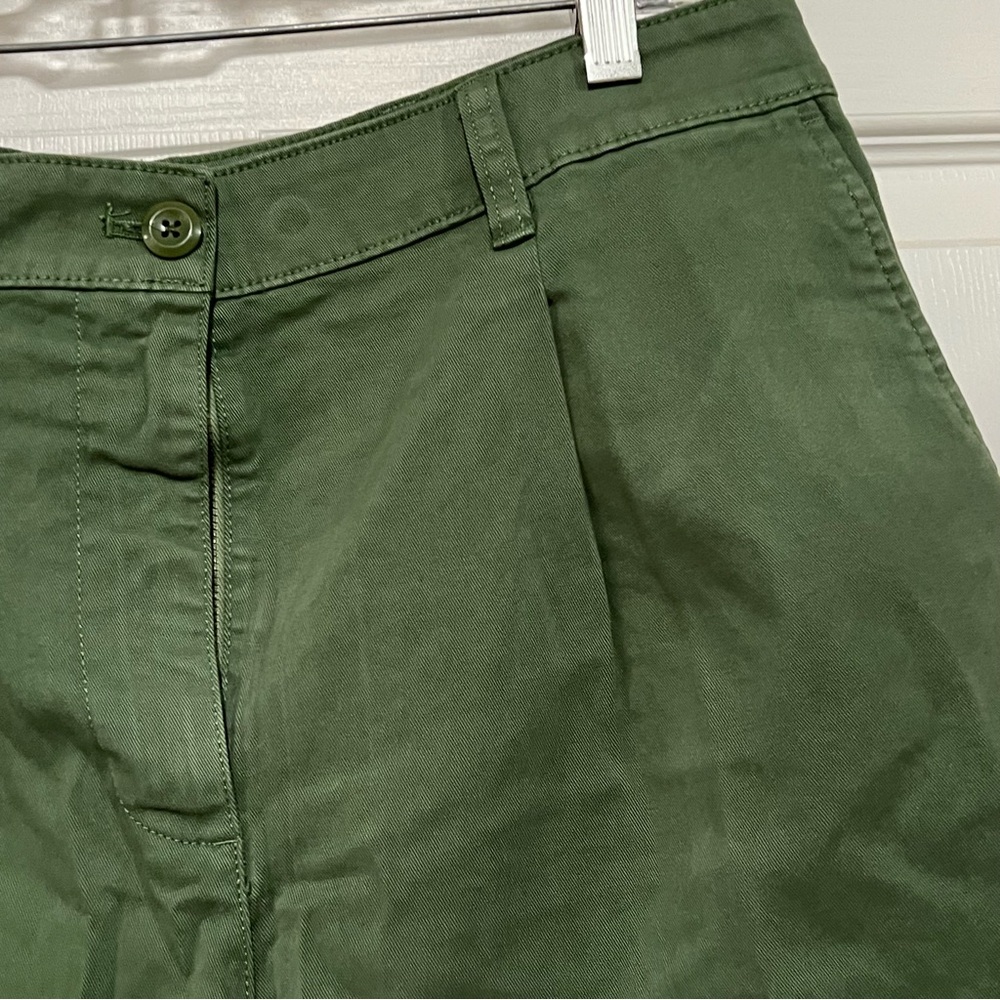 NWT J Crew Pleated capeside chino short in Utility Green 5” inseam size 10 #L04 - Picture 9 of 11